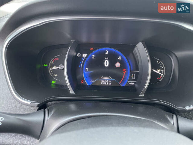 Чорний Рено Меган, об'ємом двигуна 1.46 л та пробігом 190 тис. км за 12250 $, фото 21 на Automoto.ua