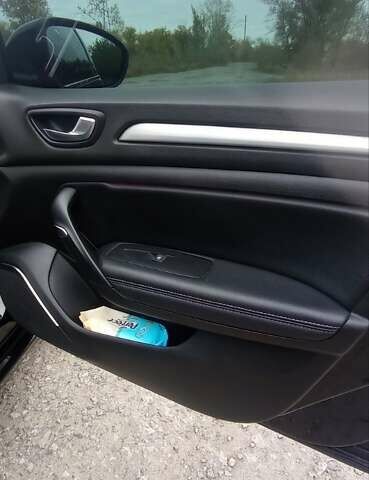 Черный Рено Меган, объемом двигателя 1.46 л и пробегом 215 тыс. км за 14700 $, фото 6 на Automoto.ua