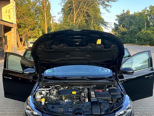 Черный Рено Меган, объемом двигателя 1.6 л и пробегом 174 тыс. км за 17000 $, фото 6 на Automoto.ua