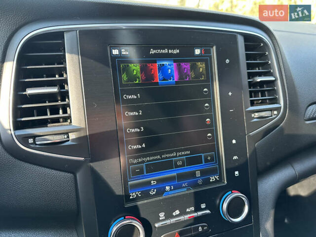 Чорний Рено Меган, об'ємом двигуна 1.46 л та пробігом 178 тис. км за 12700 $, фото 36 на Automoto.ua