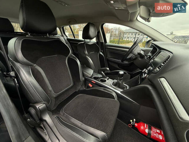 Черный Рено Меган, объемом двигателя 1.5 л и пробегом 254 тыс. км за 13500 $, фото 35 на Automoto.ua