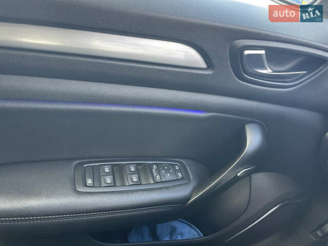 Чорний Рено Меган, об'ємом двигуна 1.46 л та пробігом 186 тис. км за 16600 $, фото 19 на Automoto.ua