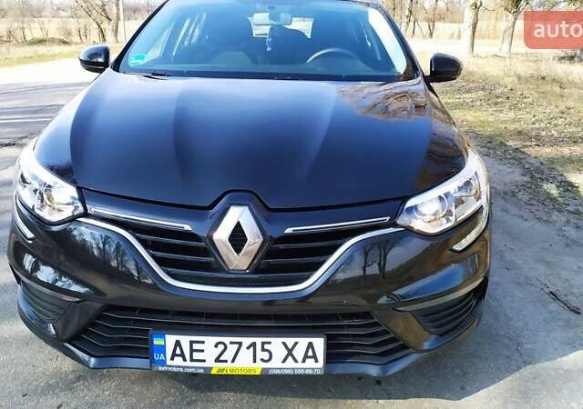 Черный Рено Меган, объемом двигателя 1.39 л и пробегом 142 тыс. км за 12650 $, фото 38 на Automoto.ua