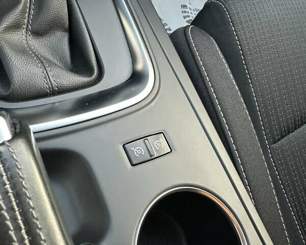 Чорний Рено Меган, об'ємом двигуна 1.5 л та пробігом 165 тис. км за 14499 $, фото 40 на Automoto.ua