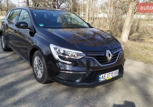 Черный Рено Меган, объемом двигателя 1.39 л и пробегом 142 тыс. км за 12650 $, фото 1 на Automoto.ua