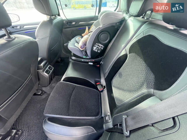 Чорний Рено Меган, об'ємом двигуна 1.46 л та пробігом 186 тис. км за 16600 $, фото 9 на Automoto.ua