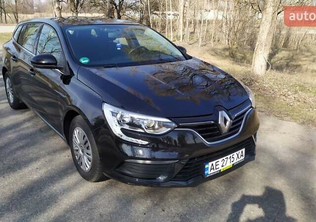 Черный Рено Меган, объемом двигателя 1.39 л и пробегом 142 тыс. км за 12650 $, фото 16 на Automoto.ua