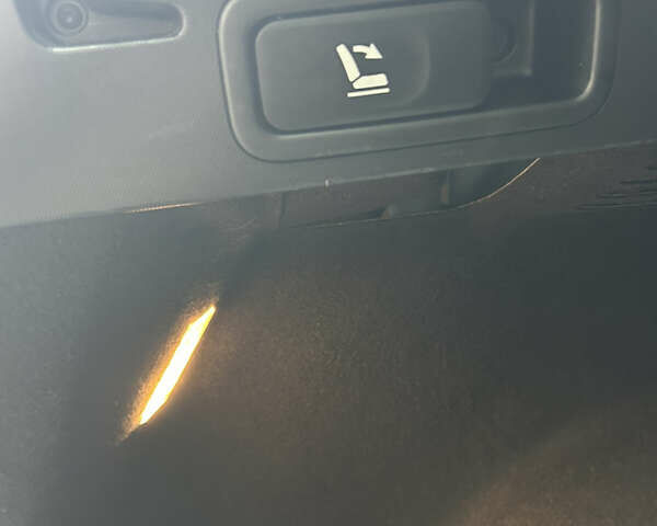 Чорний Рено Меган, об'ємом двигуна 1.5 л та пробігом 184 тис. км за 20500 $, фото 32 на Automoto.ua