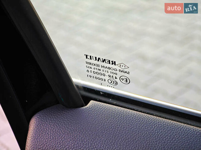 Чорний Рено Меган, об'ємом двигуна 1.5 л та пробігом 109 тис. км за 22500 $, фото 6 на Automoto.ua