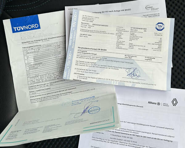 Чорний Рено Меган, об'ємом двигуна 1.5 л та пробігом 184 тис. км за 20500 $, фото 24 на Automoto.ua