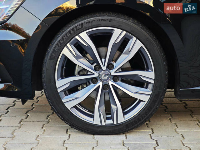 Чорний Рено Меган, об'ємом двигуна 1.5 л та пробігом 109 тис. км за 22500 $, фото 4 на Automoto.ua