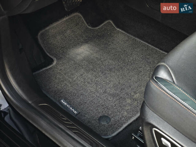 Чорний Рено Меган, об'ємом двигуна 1.5 л та пробігом 109 тис. км за 22500 $, фото 13 на Automoto.ua