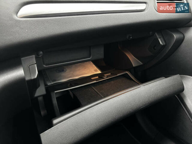Рено Меган 2022 в Умани на Automoto.ua Черный Рено Меган, объемом двигателя 1.6 л и пробегом 37 тыс. км за 23000 $, фото 12 на Automoto.ua