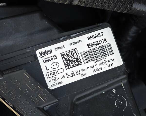 Черный Рено Меган, объемом двигателя 1.5 л и пробегом 176 тыс. км за 18900 $, фото 105 на Automoto.ua