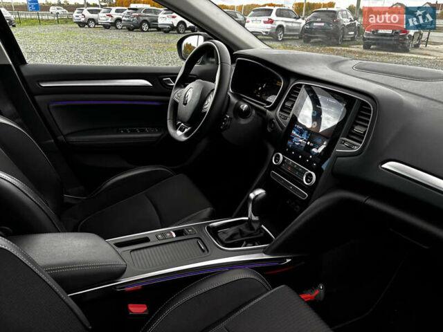 Рено Меган 2022 в Умани на Automoto.ua Черный Рено Меган, объемом двигателя 1.6 л и пробегом 37 тыс. км за 23000 $, фото 5 на Automoto.ua