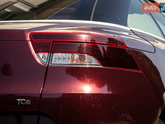 Рено Меган 2012 в Львове на Automoto.ua Фиолетовый Рено Меган, объемом двигателя 0 л и пробегом 167 тыс. км за 9000 $, фото 16 на Automoto.ua