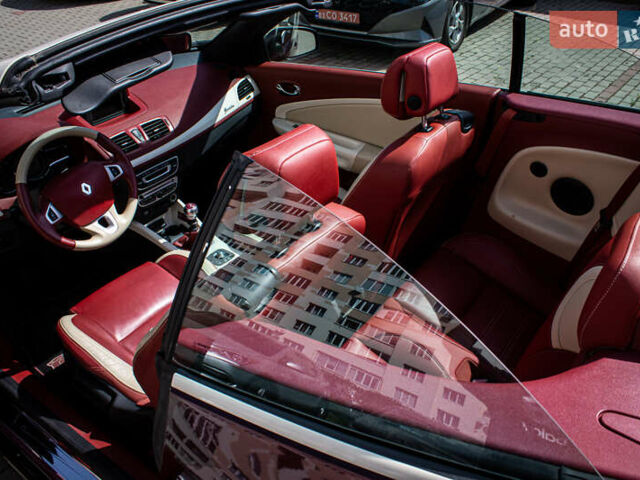 Рено Меган 2012 в Львове на Automoto.ua Фиолетовый Рено Меган, объемом двигателя 0 л и пробегом 167 тыс. км за 9000 $, фото 24 на Automoto.ua