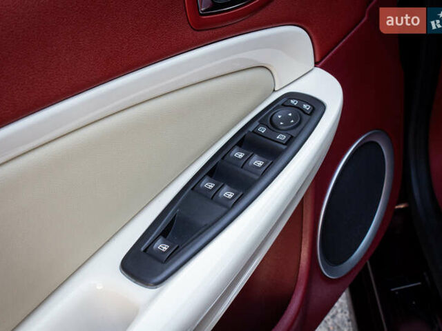 Рено Меган 2012 в Львове на Automoto.ua Фиолетовый Рено Меган, объемом двигателя 0 л и пробегом 167 тыс. км за 9000 $, фото 39 на Automoto.ua