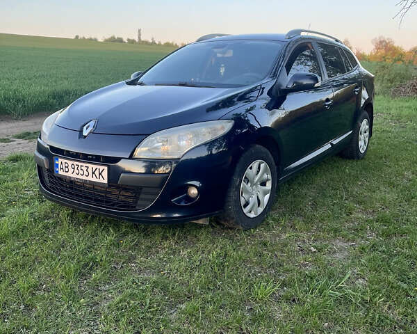 Фиолетовый Рено Меган, объемом двигателя 1.46 л и пробегом 278 тыс. км за 6900 $, фото 5 на Automoto.ua