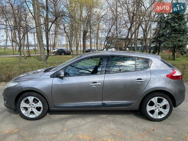 Коричневий Рено Меган, об'ємом двигуна 1.6 л та пробігом 240 тис. км за 6200 $, фото 2 на Automoto.ua