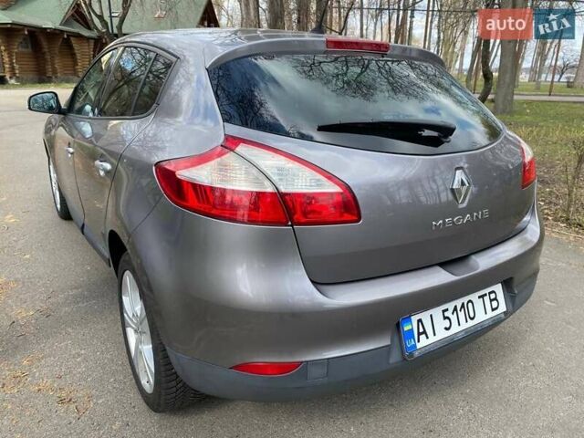 Коричневий Рено Меган, об'ємом двигуна 1.6 л та пробігом 240 тис. км за 6200 $, фото 9 на Automoto.ua