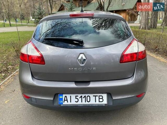 Коричневий Рено Меган, об'ємом двигуна 1.6 л та пробігом 240 тис. км за 6200 $, фото 8 на Automoto.ua