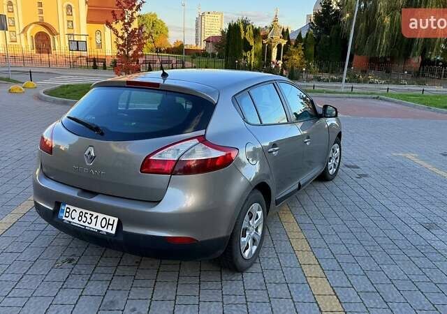 Рено Меган 2009 в Львове на Automoto.ua Коричневый Рено Меган, объемом двигателя 1.5 л и пробегом 271 тыс. км за 6300 $, фото 10 на Automoto.ua