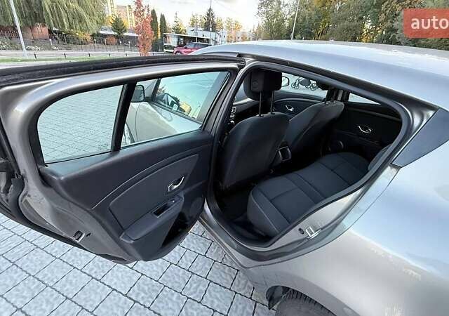 Рено Меган 2009 в Львове на Automoto.ua Коричневый Рено Меган, объемом двигателя 1.5 л и пробегом 271 тыс. км за 6300 $, фото 24 на Automoto.ua