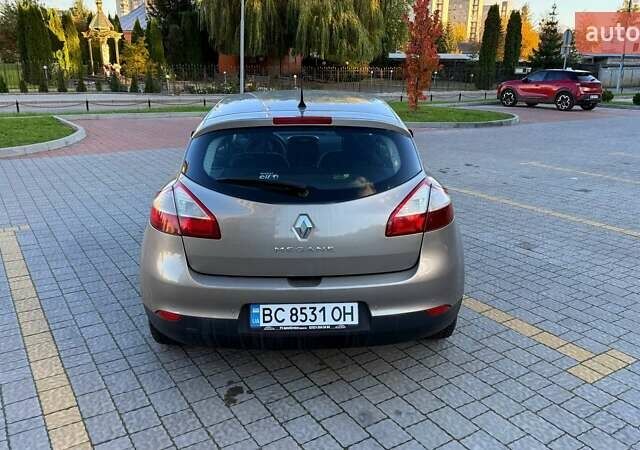 Рено Меган 2009 в Львове на Automoto.ua Коричневый Рено Меган, объемом двигателя 1.5 л и пробегом 271 тыс. км за 6300 $, фото 13 на Automoto.ua