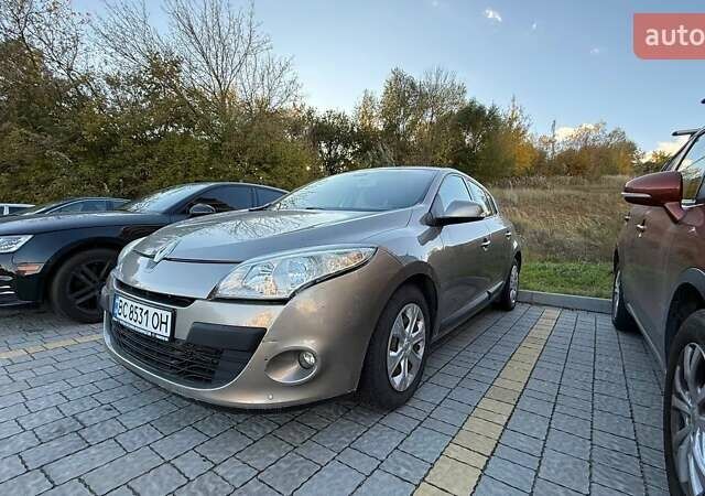 Рено Меган 2009 в Львове на Automoto.ua Коричневый Рено Меган, объемом двигателя 1.5 л и пробегом 271 тыс. км за 6300 $, фото 12 на Automoto.ua