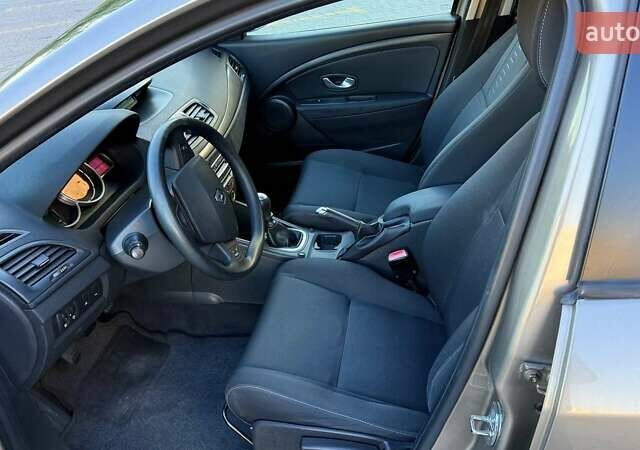 Рено Меган 2009 в Львове на Automoto.ua Коричневый Рено Меган, объемом двигателя 1.5 л и пробегом 271 тыс. км за 6300 $, фото 20 на Automoto.ua