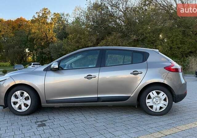 Рено Меган 2009 в Львове на Automoto.ua Коричневый Рено Меган, объемом двигателя 1.5 л и пробегом 271 тыс. км за 6300 $, фото 7 на Automoto.ua