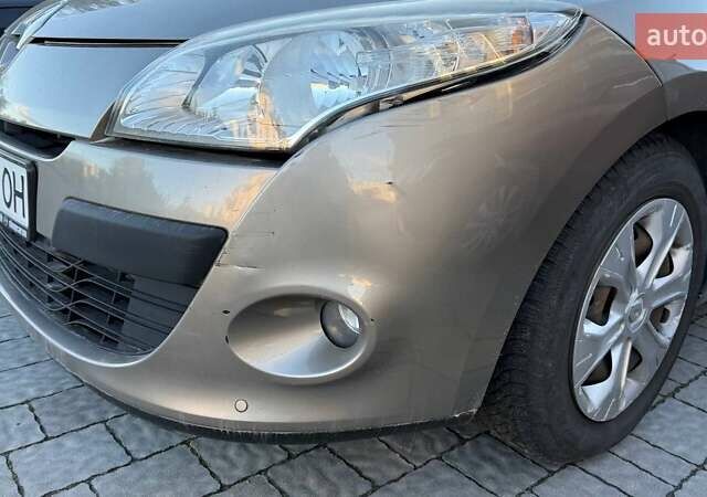Рено Меган 2009 в Львове на Automoto.ua Коричневый Рено Меган, объемом двигателя 1.5 л и пробегом 271 тыс. км за 6300 $, фото 8 на Automoto.ua