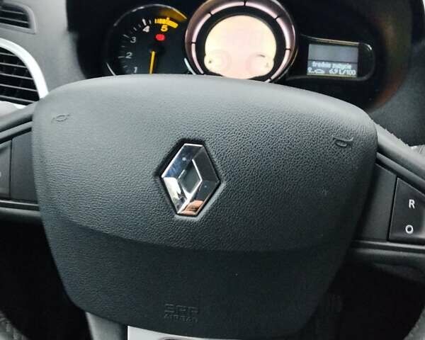 Коричневый Рено Меган, объемом двигателя 1.5 л и пробегом 160 тыс. км за 7400 $, фото 2 на Automoto.ua