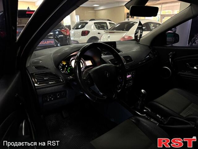 Коричневый Рено Меган, объемом двигателя 1.9 л и пробегом 270 тыс. км за 6500 $, фото 9 на Automoto.ua