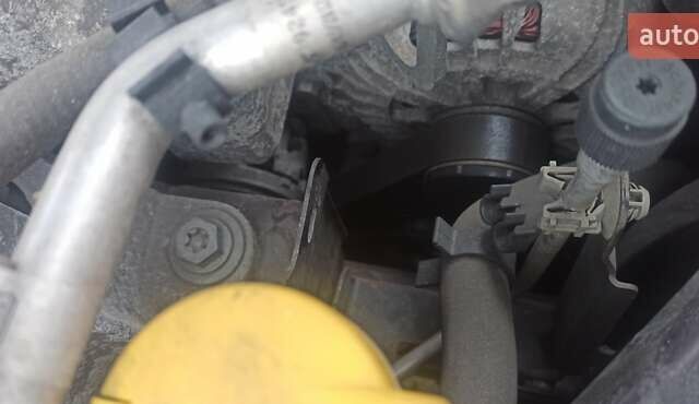 Коричневый Рено Меган, объемом двигателя 2 л и пробегом 207 тыс. км за 7990 $, фото 25 на Automoto.ua