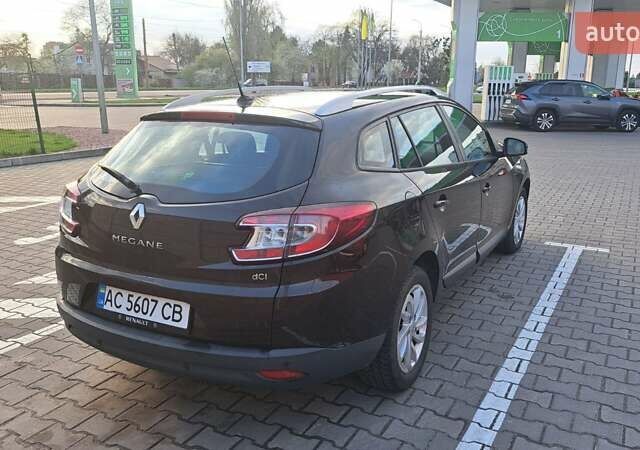 Коричневый Рено Меган, объемом двигателя 1.5 л и пробегом 209 тыс. км за 8900 $, фото 7 на Automoto.ua