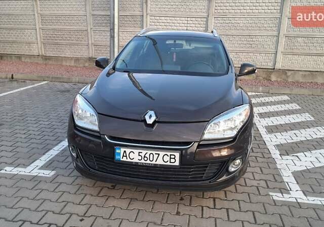 Коричневый Рено Меган, объемом двигателя 1.5 л и пробегом 209 тыс. км за 8900 $, фото 15 на Automoto.ua