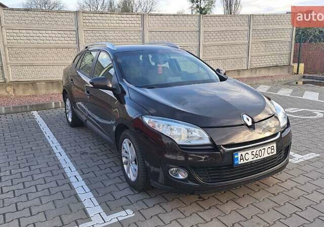 Коричневый Рено Меган, объемом двигателя 1.5 л и пробегом 209 тыс. км за 8900 $, фото 13 на Automoto.ua