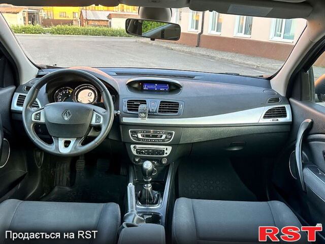 Рено Меган 2013 в Днепре (Днепропетровске) на Automoto.ua Коричневый Рено Меган, объемом двигателя 1.6 л и пробегом 244 тыс. км за 8500 $, фото 8 на Automoto.ua