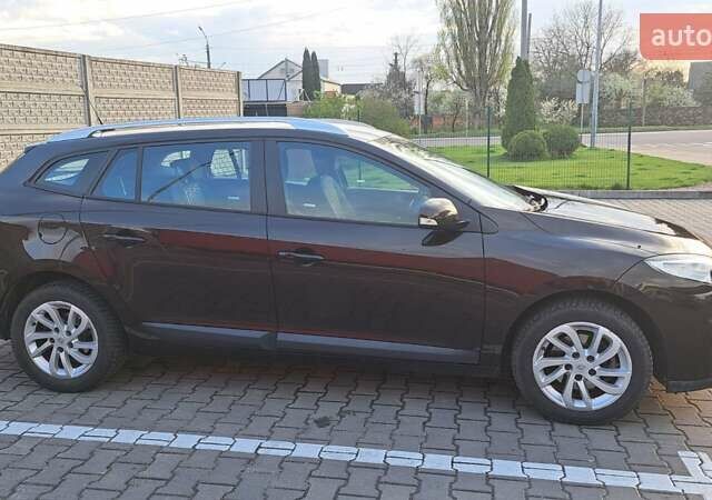 Коричневый Рено Меган, объемом двигателя 1.5 л и пробегом 209 тыс. км за 8900 $, фото 11 на Automoto.ua
