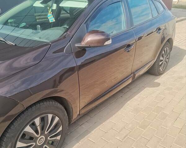 Коричневый Рено Меган, объемом двигателя 1.6 л и пробегом 200 тыс. км за 8500 $, фото 10 на Automoto.ua