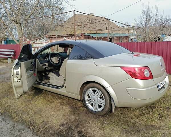 Коричневий Рено Меган, об'ємом двигуна 1.6 л та пробігом 300 тис. км за 5000 $, фото 7 на Automoto.ua