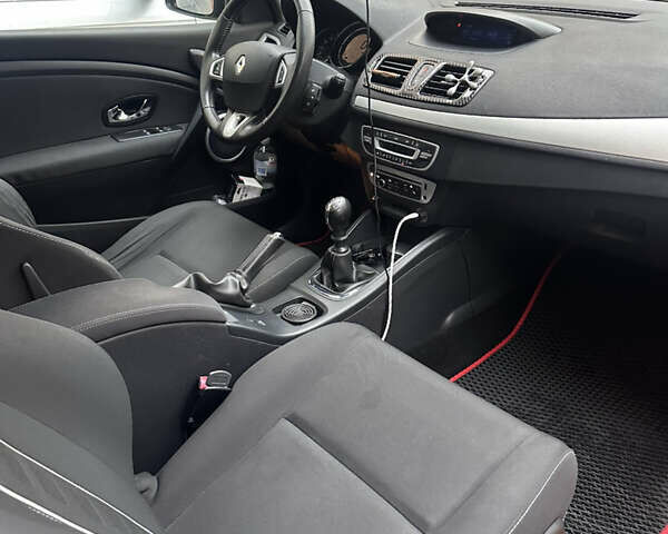 Коричневий Рено Меган, об'ємом двигуна 1.6 л та пробігом 166 тис. км за 6400 $, фото 9 на Automoto.ua