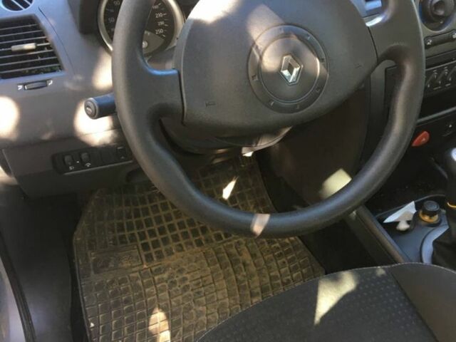 Коричневый Рено Меган, объемом двигателя 1.6 л и пробегом 150 тыс. км за 2000 $, фото 1 на Automoto.ua