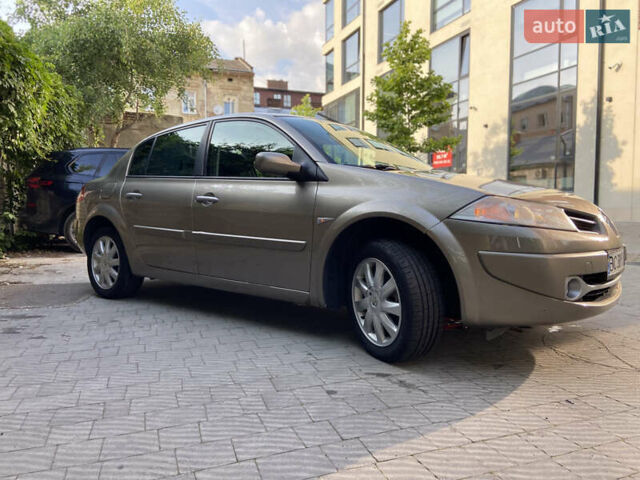 Коричневый Рено Меган, объемом двигателя 1.6 л и пробегом 271 тыс. км за 5500 $, фото 6 на Automoto.ua