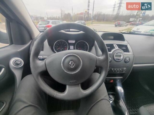 Коричневый Рено Меган, объемом двигателя 1.6 л и пробегом 224 тыс. км за 4800 $, фото 7 на Automoto.ua