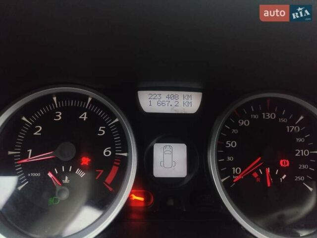 Коричневый Рено Меган, объемом двигателя 1.6 л и пробегом 224 тыс. км за 4800 $, фото 10 на Automoto.ua