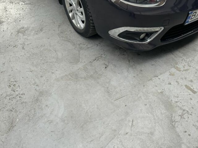 Коричневый Рено Меган, объемом двигателя 1.5 л и пробегом 167 тыс. км за 8800 $, фото 3 на Automoto.ua