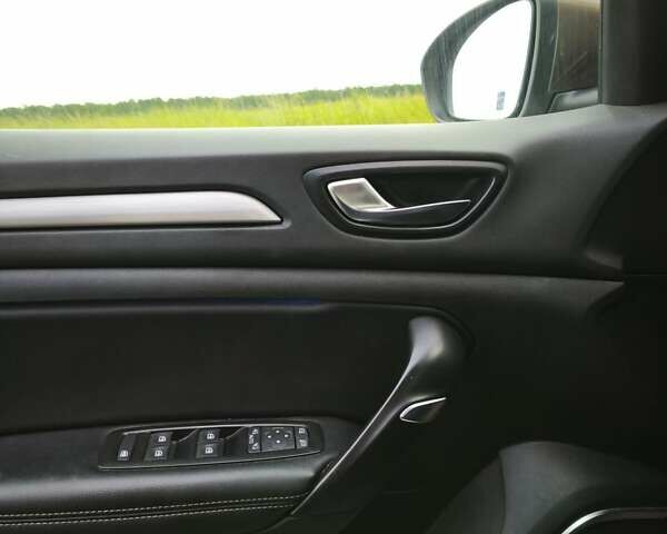 Коричневий Рено Меган, об'ємом двигуна 1.2 л та пробігом 135 тис. км за 11200 $, фото 10 на Automoto.ua